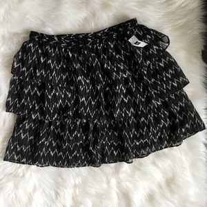 GAP Patterned Tiered Mini Skirt